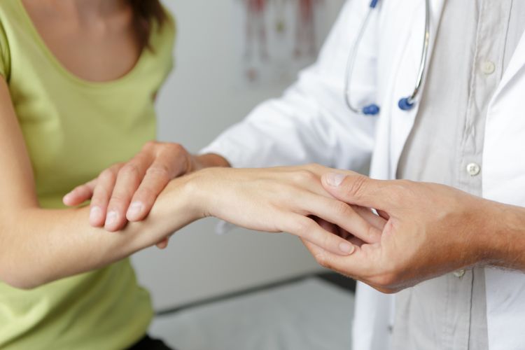 Arthritis in Kansas City, MO: How Do I Know if My Joint Pain Is Arthritis?